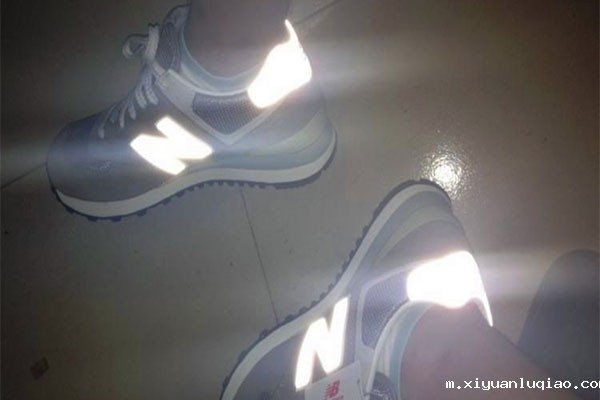 简述丝网印刷油墨之间的区别